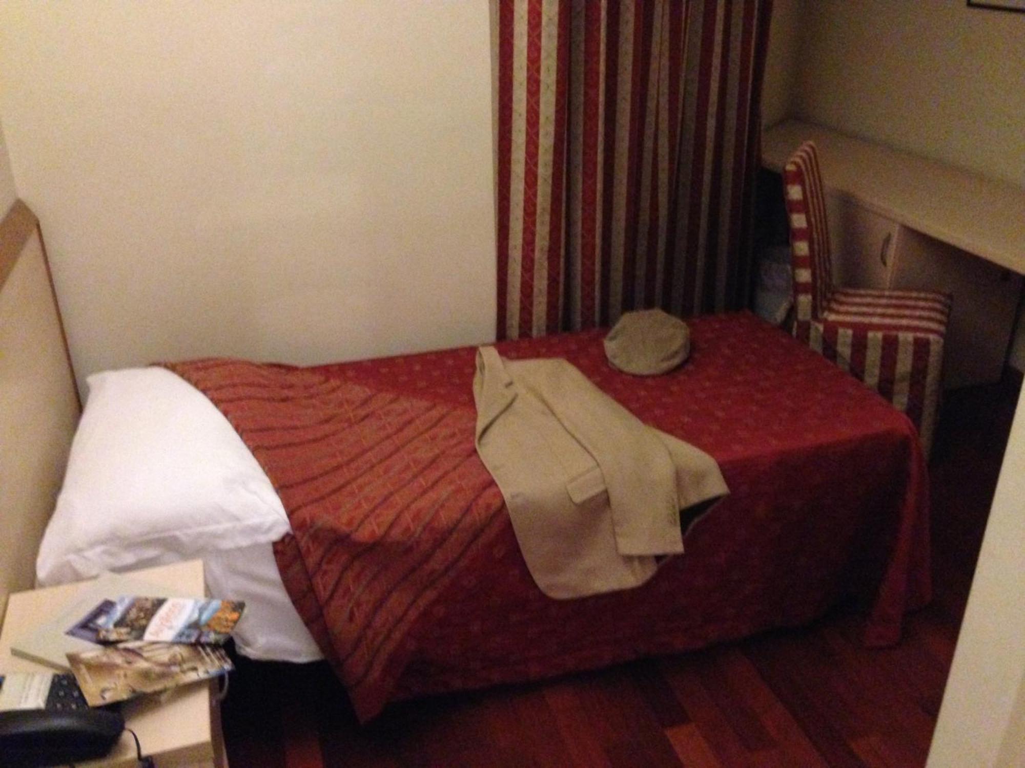 Caprice Hotel Avigliana Phòng bức ảnh