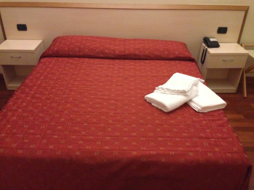 Caprice Hotel Avigliana Ngoại thất bức ảnh